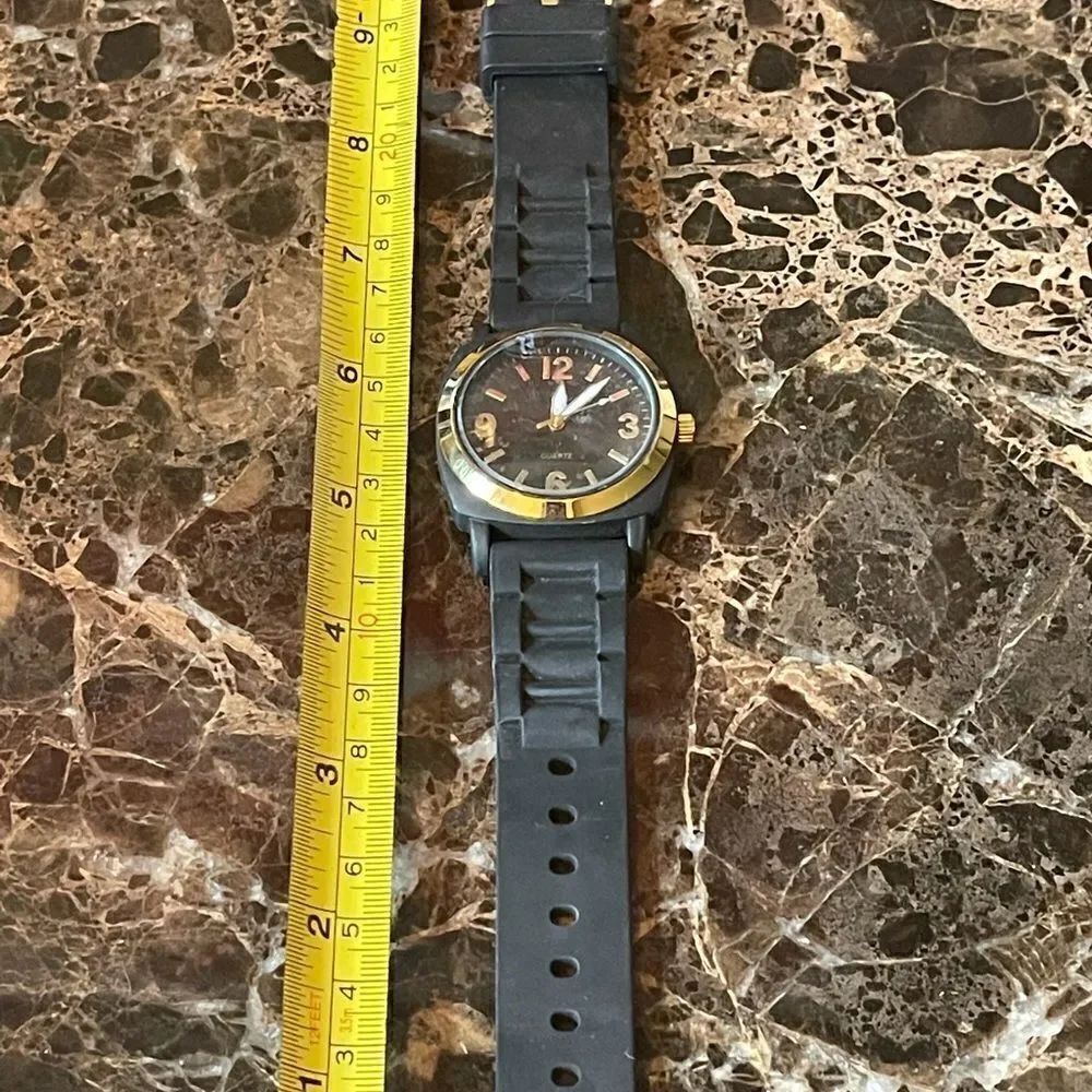 BLACK SILICONE Watch!  - Picture 6 of 8